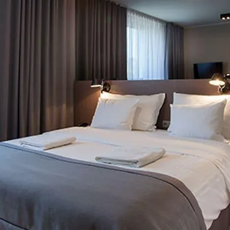 Ilonn Hotel