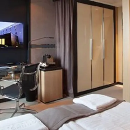 Ilonn Hotel 4*