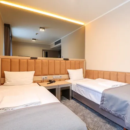 Ilonn 4* Poznan