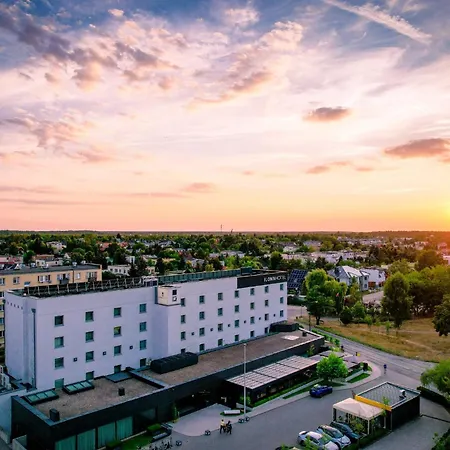 Ilonn Hotel