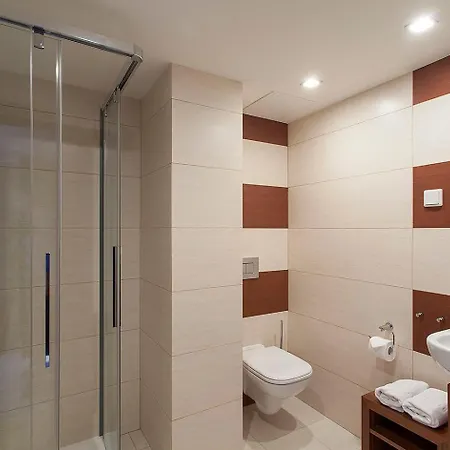 Ilonn Hotel