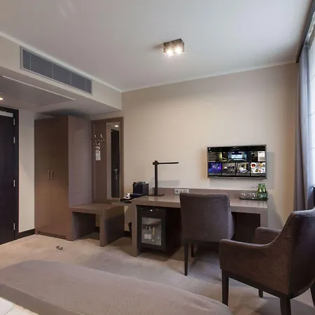 Hotel Ilonn 4*