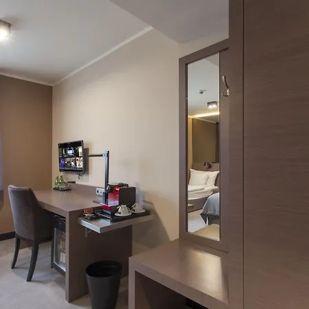 Ilonn 4* Poznań