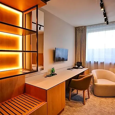 Ilonn Hotel 4*