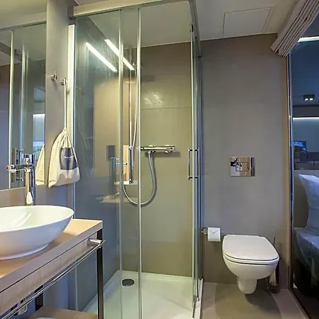 Ilonn Hotel 4*