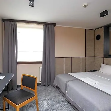 Ilonn 4* Poznan